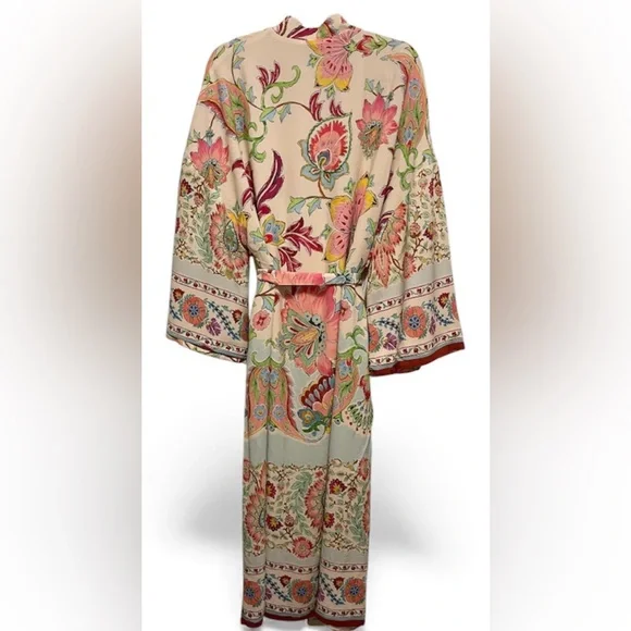 Zara Multicolor Patterned Robe - Picture 5 of 12